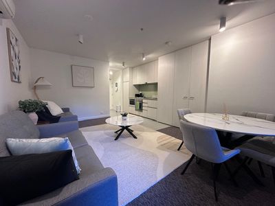 329 / 673 La Trobe Street, Docklands