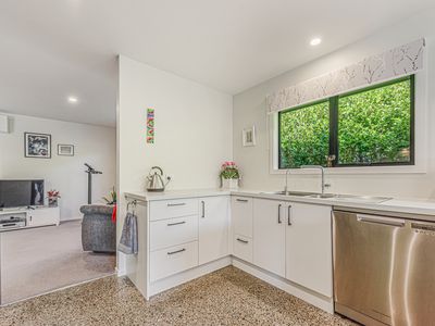 59 Sunningdale Drive, Stoke