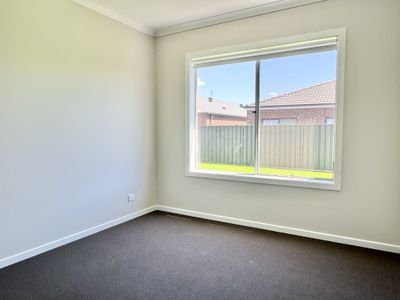 18 Ebbsfleet Crescent, Strathtulloh