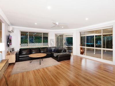 8 Arietta Circuit, Harrington Park