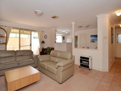 2 / 82 Bourke Street, Piccadilly