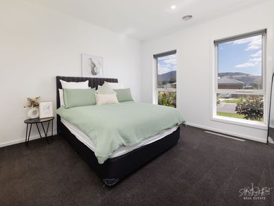 15 BAKER STREET, Tangambalanga