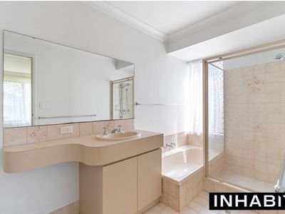 9 Bolderwood Drive, South Lake