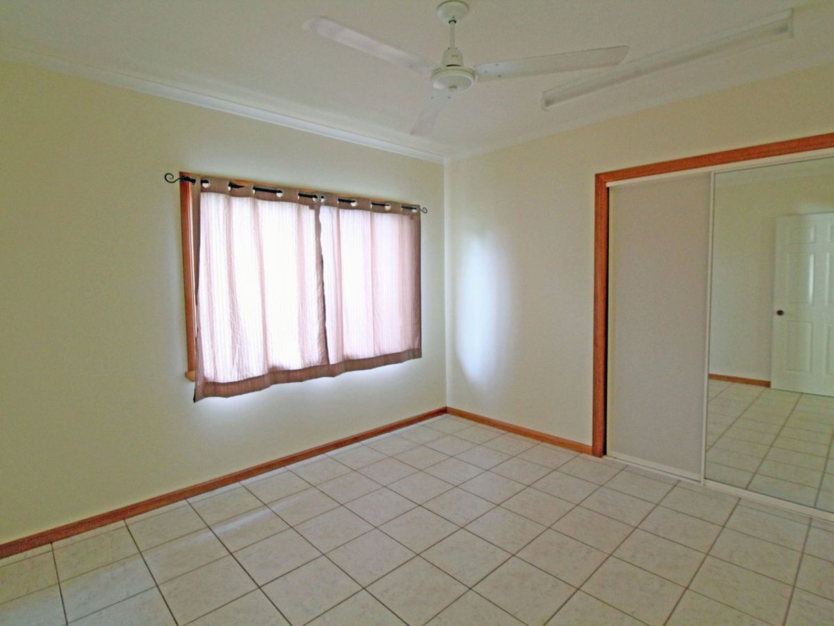 13 DANZER DRIVE, Atherton