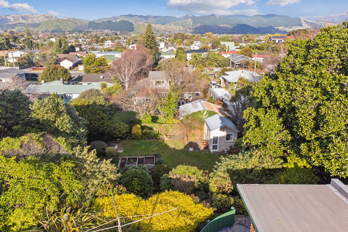 8 Francis Road, Paraparaumu Beach