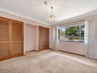 19 Garthowen Crescent, Castle Hill