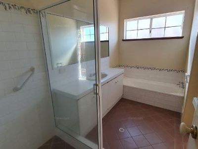 2 / 12 Prince Philip Drive, South Bunbury
