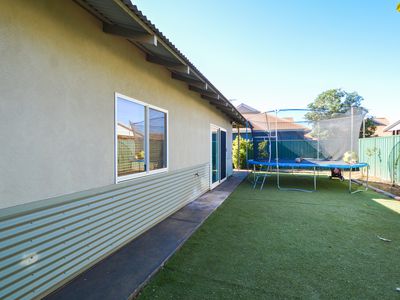 8 Snappy Gum Way, South Hedland