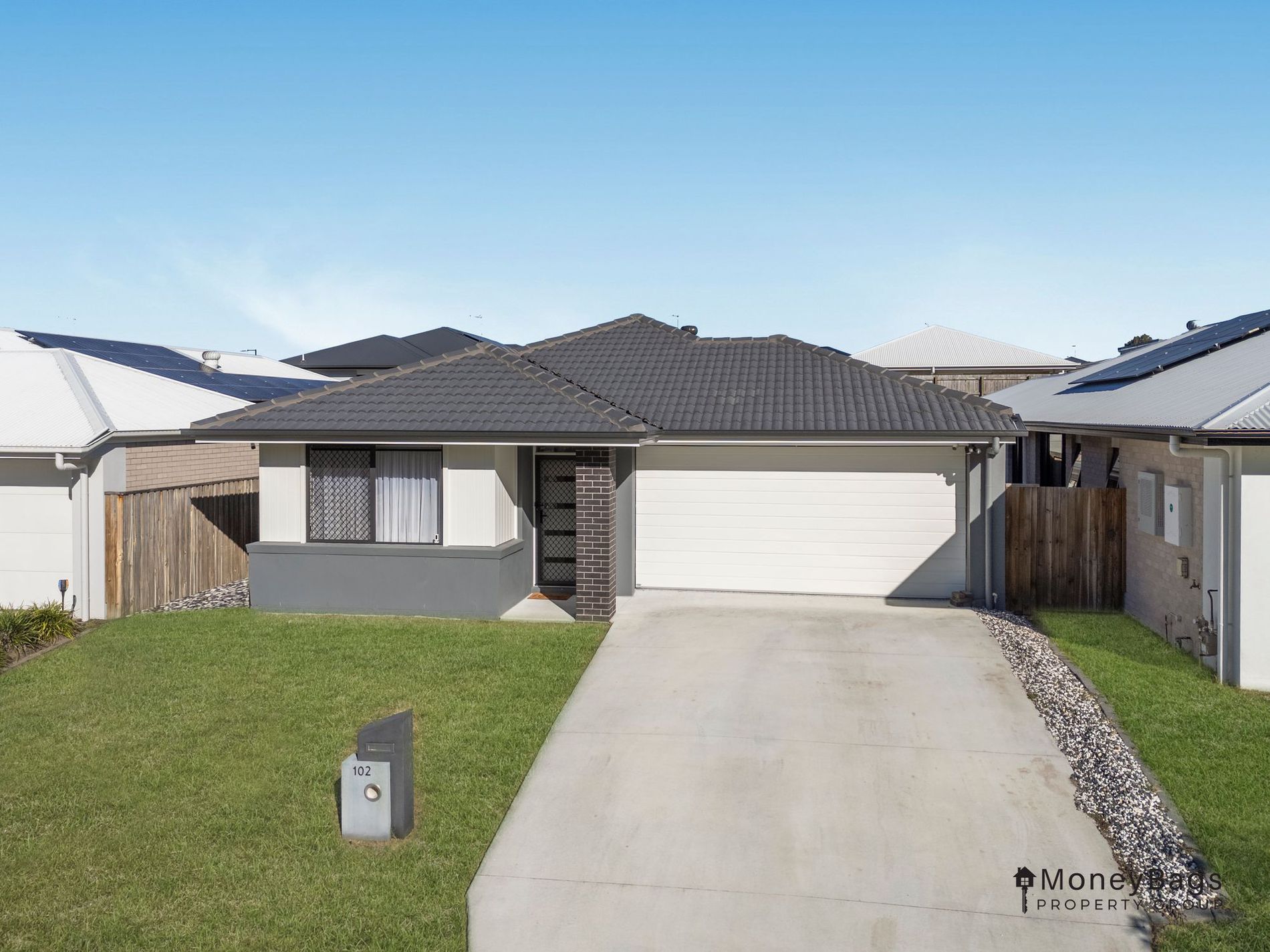 102 Bloomfield Esplanade, South Maclean