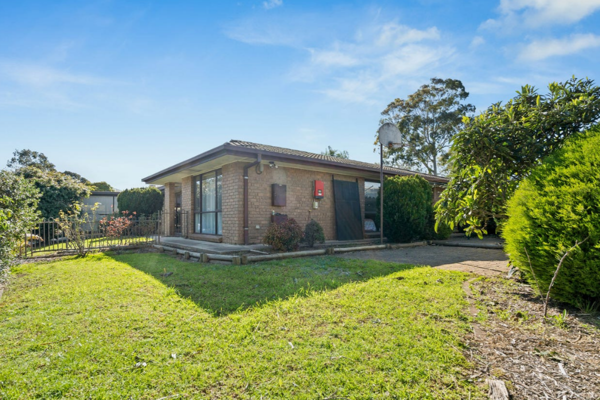 25 Parkinson Avenue, Dernancourt