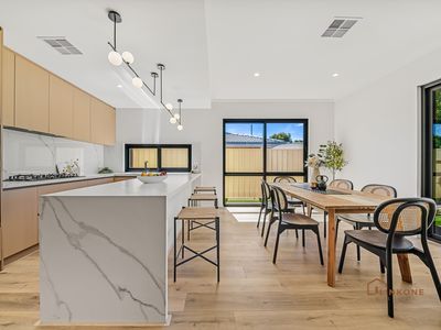 7B Silvertop Terrace, Willetton