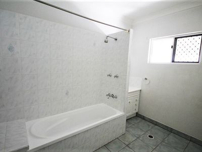 2 SLATER STREET, Queenton