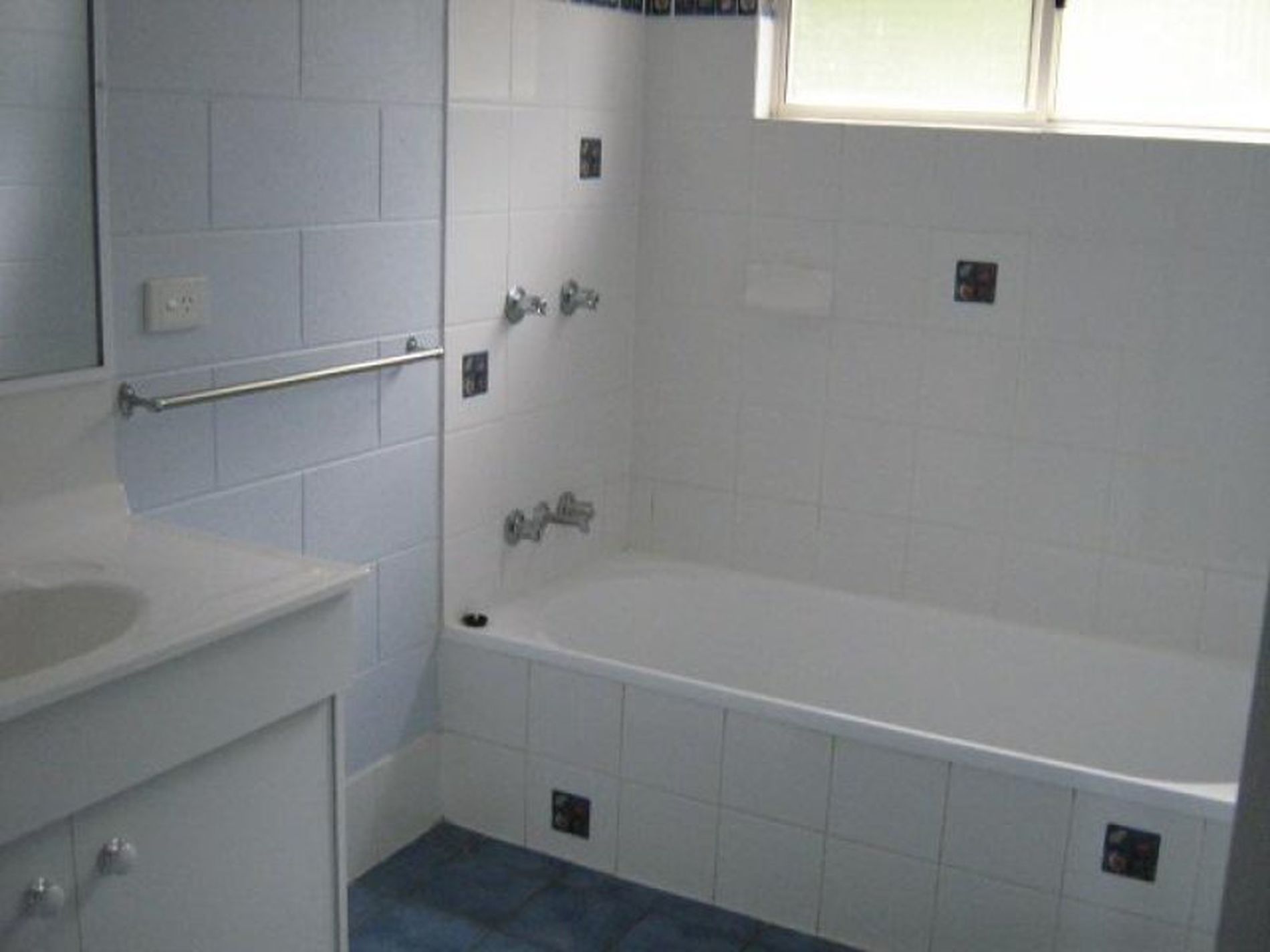 17 Charles, Cooktown