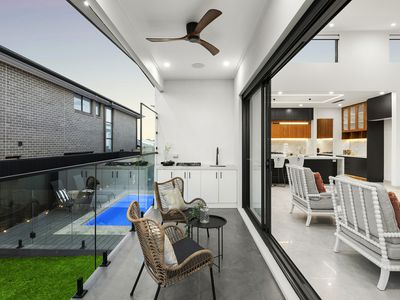 6 Basalt Street (Gables), Box Hill