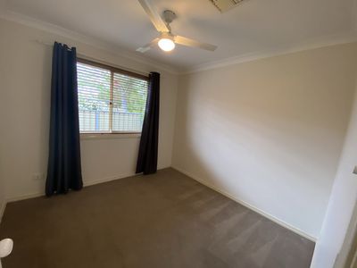 8 Wren Place, Dubbo