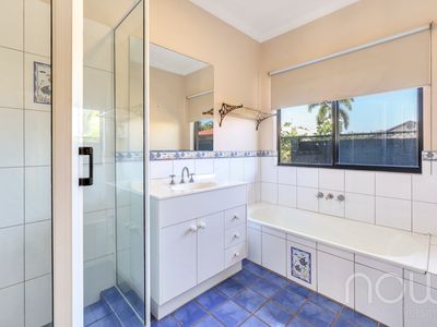 12 Kintore Place, Gunn