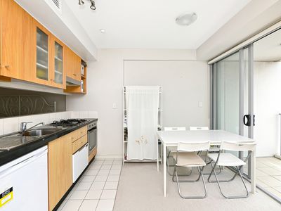 2009 / 79-81 Berry Street, North Sydney