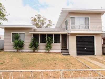 55 Hospital Road, Weston