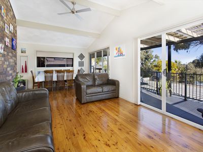 73 Thirroul Road, Kanahooka