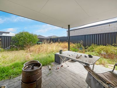 21 Cathedral Approach, Secret Harbour