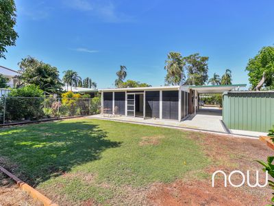 1 / 7 Musgrave Crescent, Coconut Grove