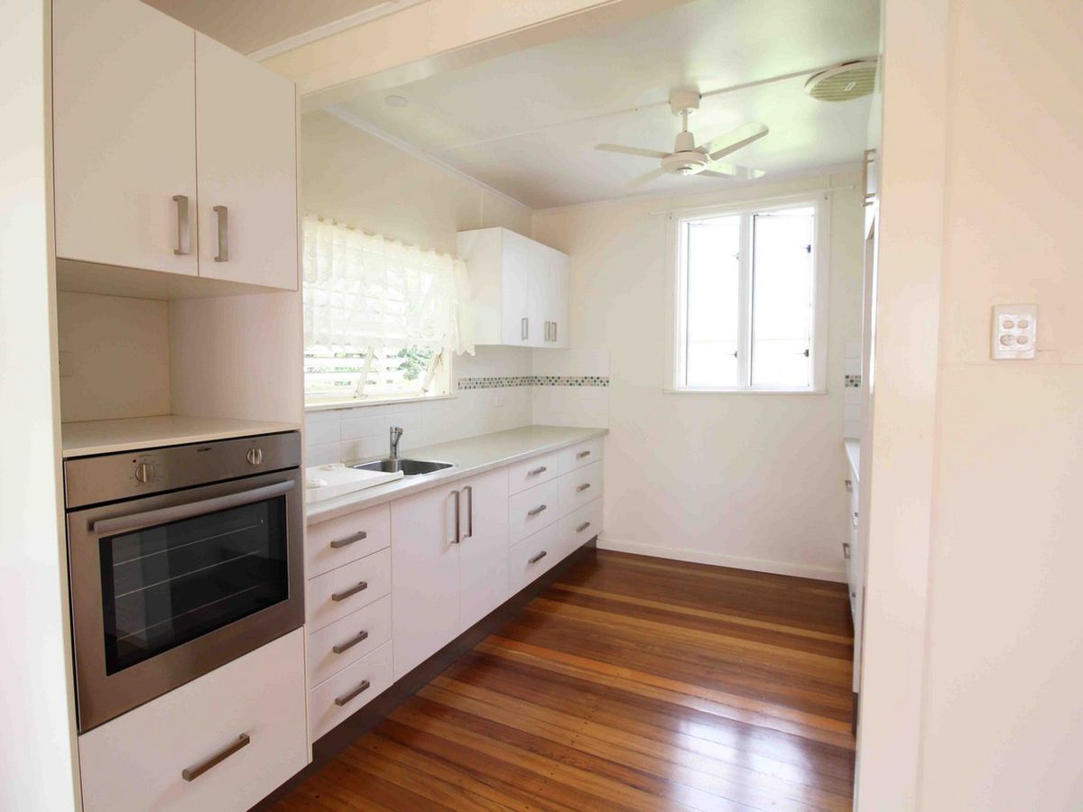 27 LODER STREET, Atherton