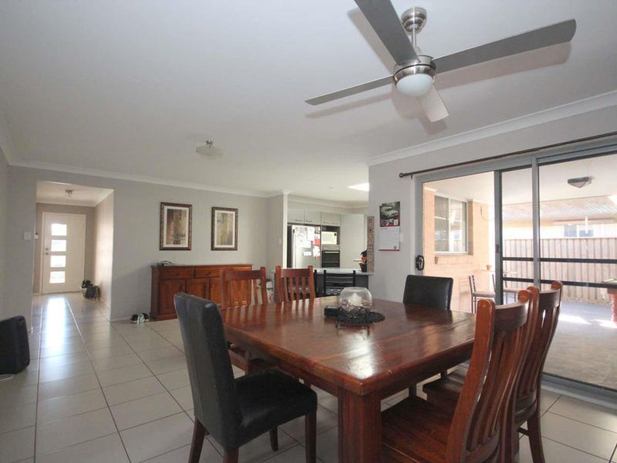 20 Reliance Boulevarde, Tanilba Bay, Tanilba Bay - Thumbnail 8