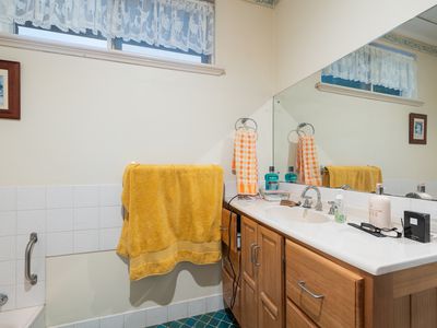 30 Regency Drive, Thornlie