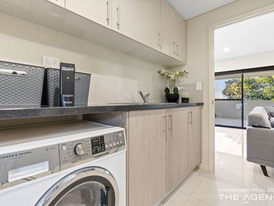5 / 17 Stroughton Road, Westminster