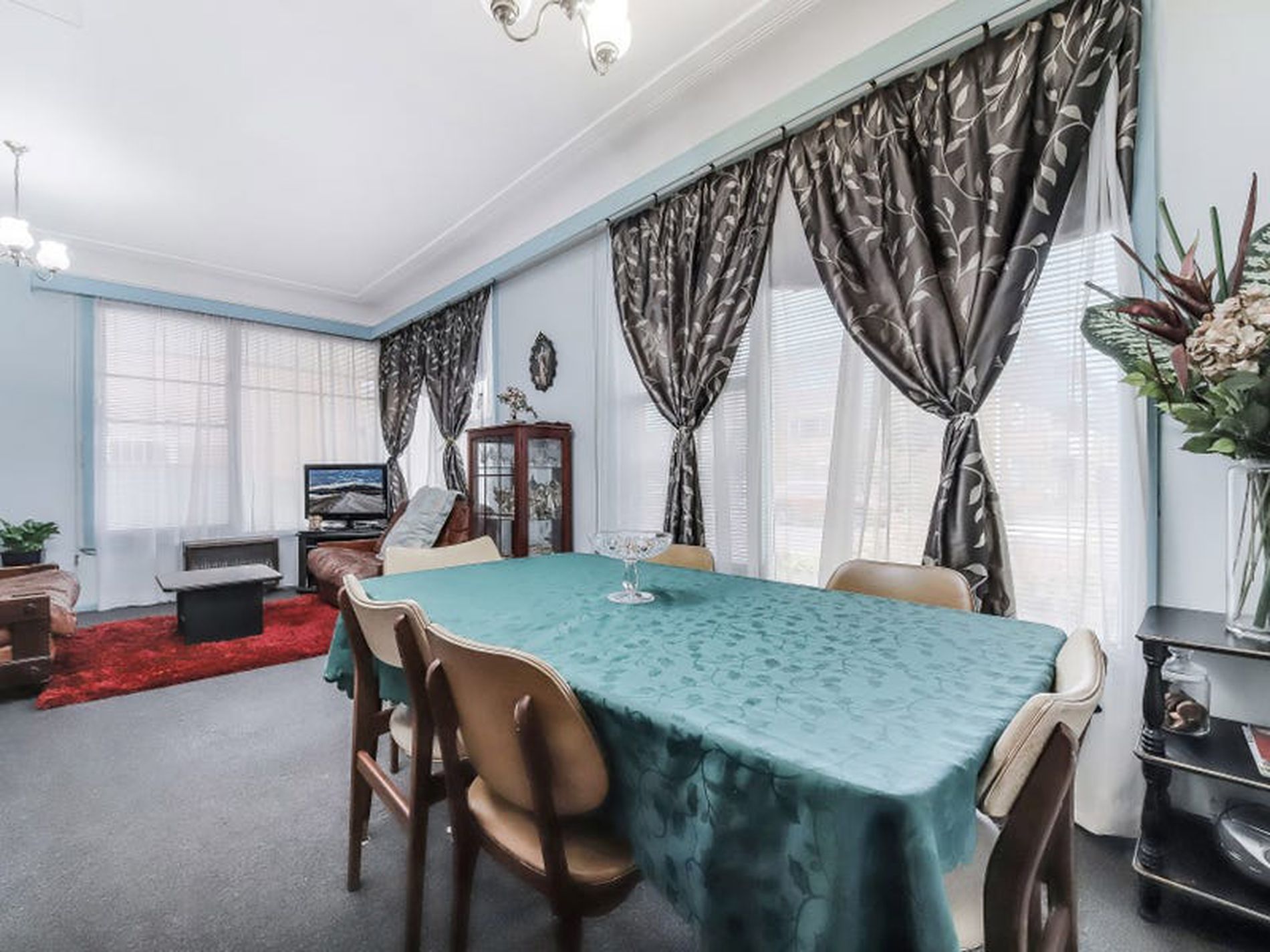 14 Mascot Drive, Eastlakes