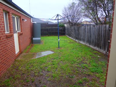 8 Elliot Court, Whittington