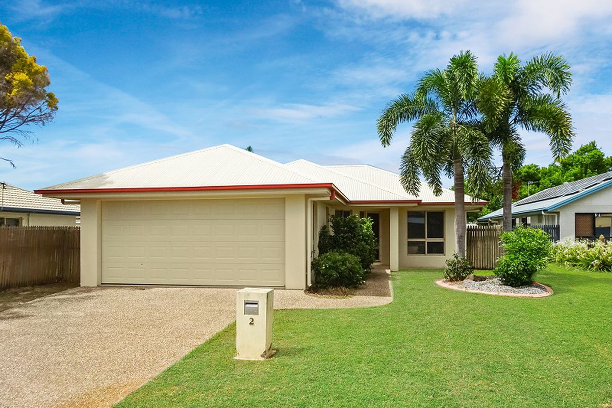 Modern Living in a Highly Sought Idalia