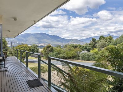 6 Charles Street, Tawonga