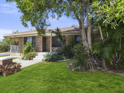 5 Muirfield Crescent, Tewantin