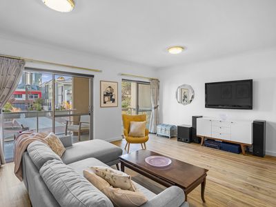 4 / 296 Newcastle Street, Perth