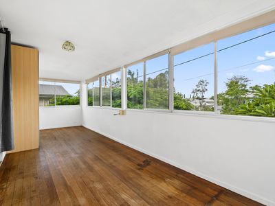 111 Waverley Road, Taringa