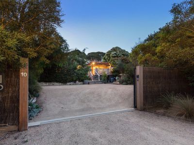 10 Pasadena St, Rye