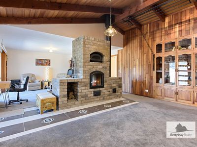 609 Mengha Road, Forest