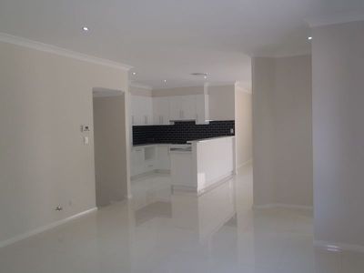'The Avenue' / 32A Stonehaven Avenue, Dubbo