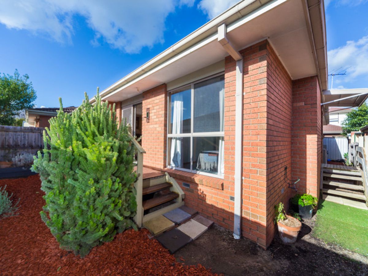 2 / 10 Cleal Court, Noble Park