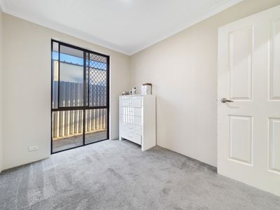 24 Hackettiana Avenue, South Lake
