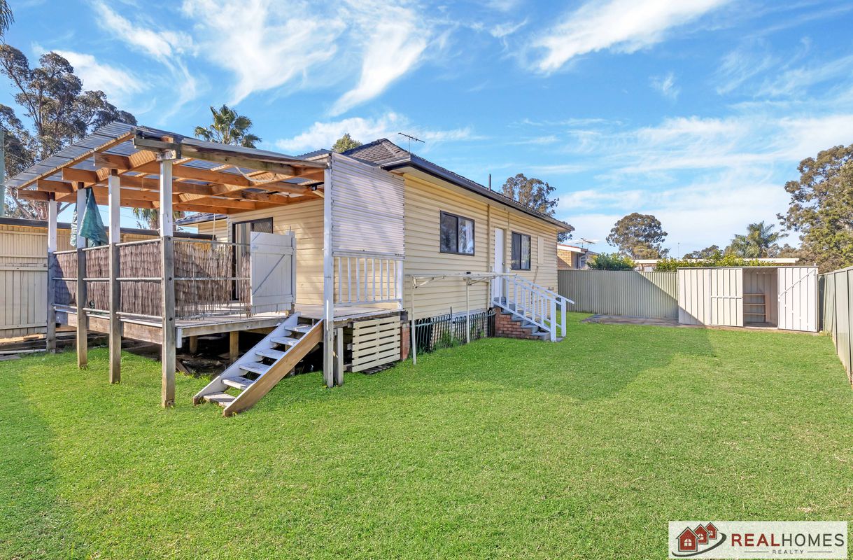 21 Lincoln Drive, Cambridge Park Real Homes Realty