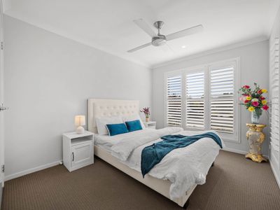 25 Steamer Way, Spring Mountain