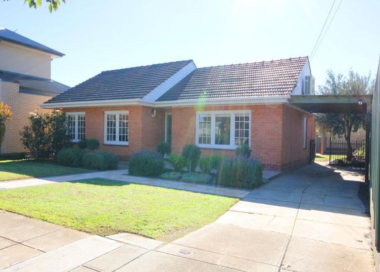 24 Freda Street, Netley