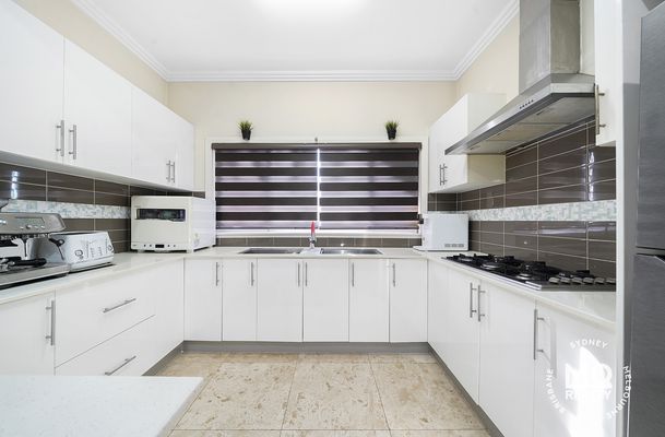 8 Greenlee Street, Berala