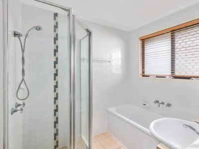 19 Bond Street, Rochedale South