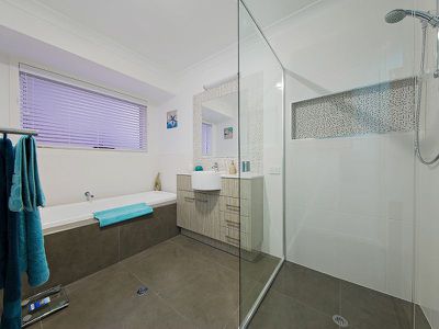 2 Foxwood Circuit, Wakerley