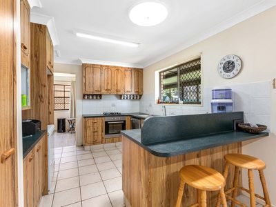 6 Visser Court, Rochedale South