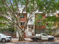 135 Macquarie Street, Teneriffe
