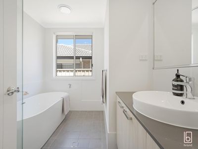 18 Eleanor Close, Hamlyn Terrace